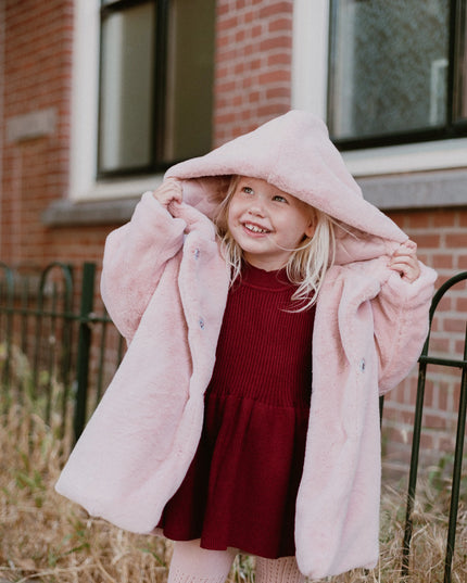 Fluffy roze winterjas met capuchon