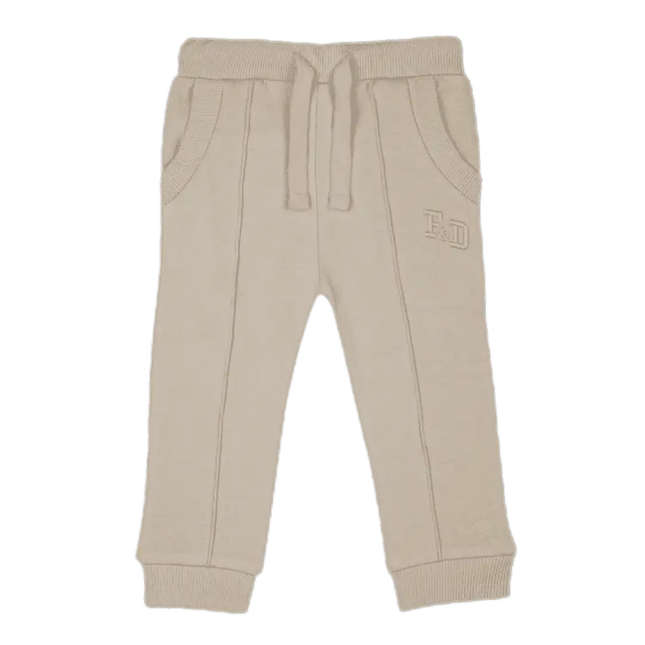 Pleated pants