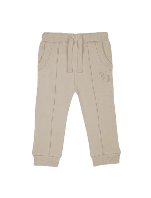 Pleated pants