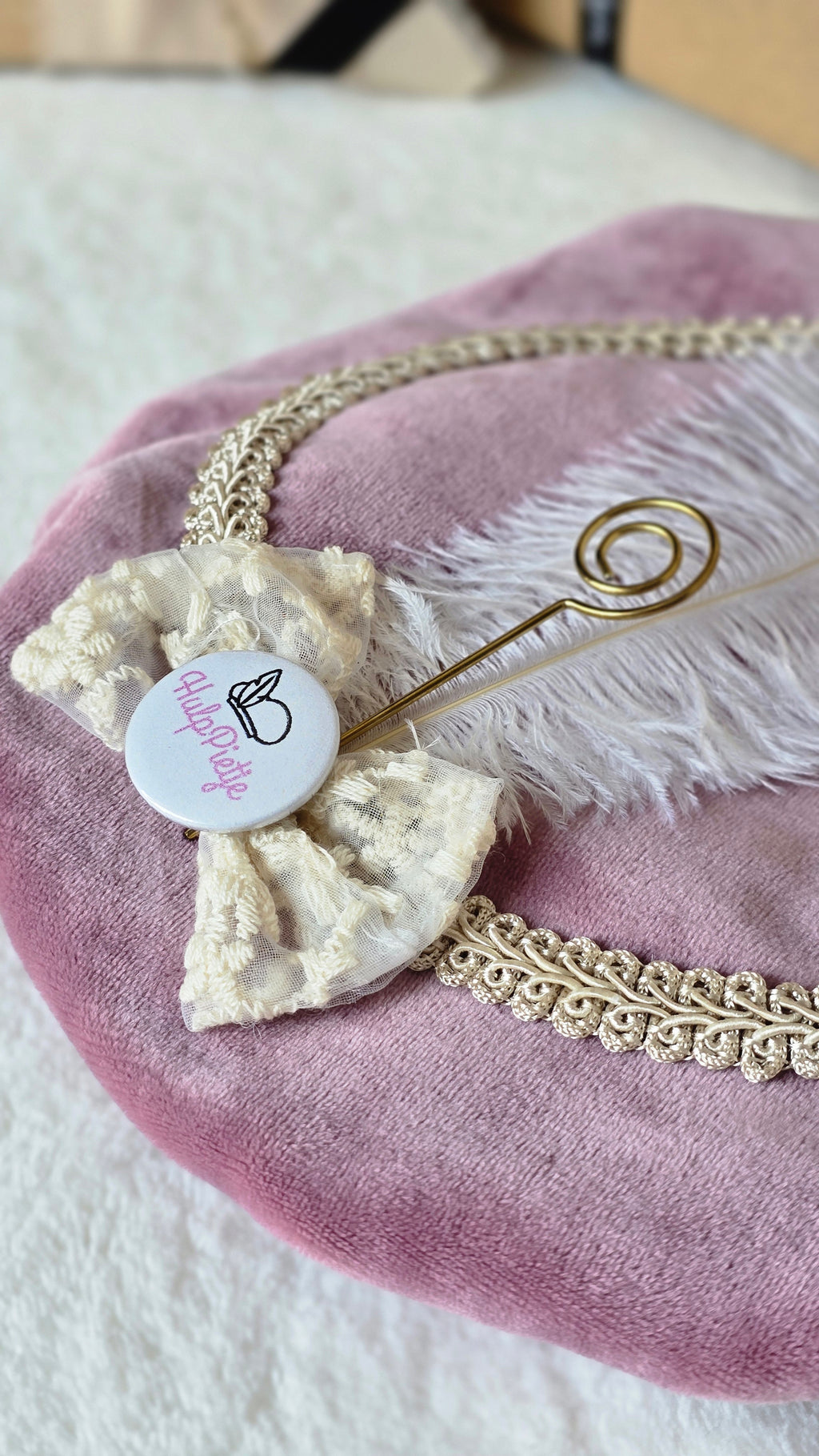 Luxe pietenmuts | Velvet pink | strik