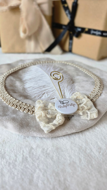 Luxe pietenmuts | Beige velvet | strik