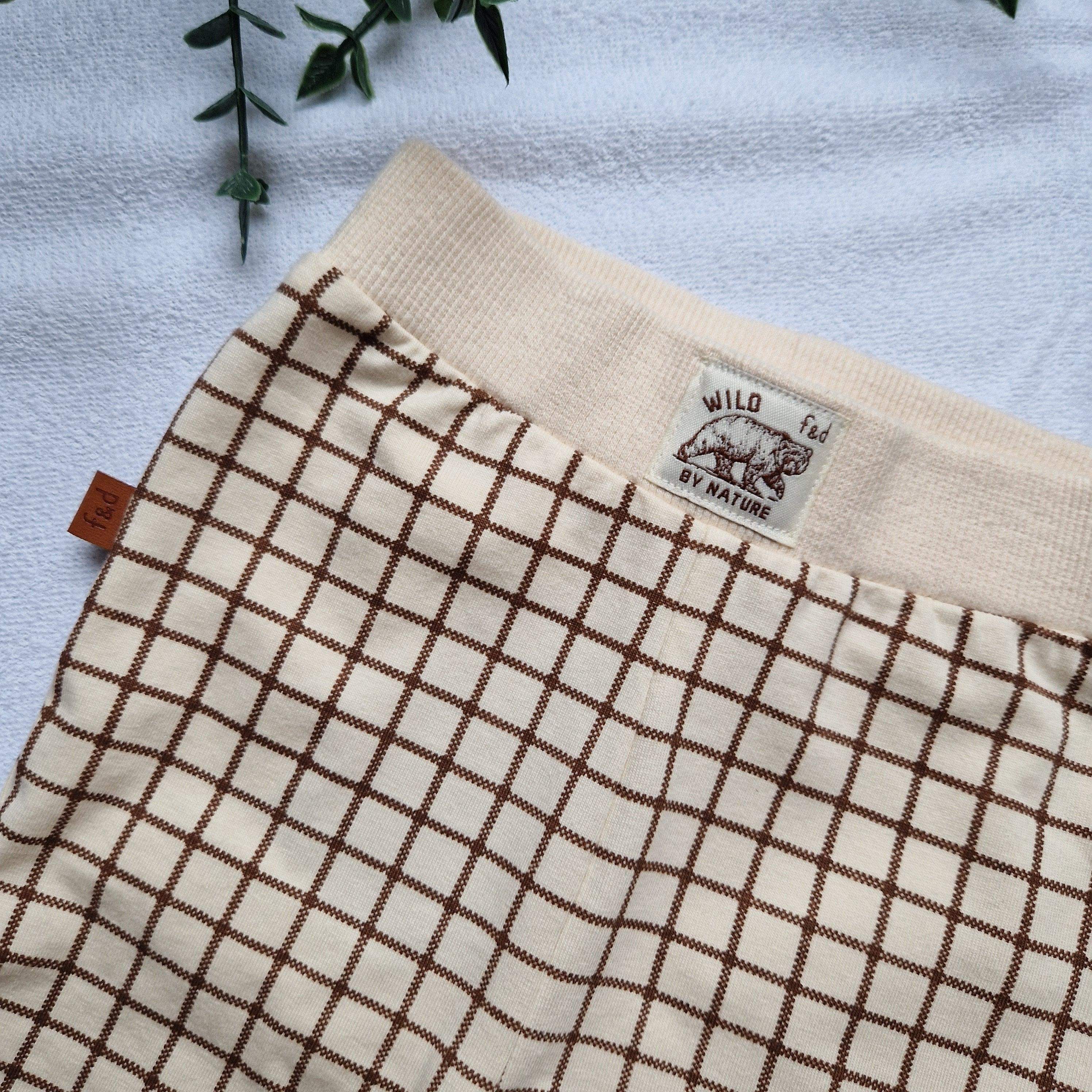 Pants checks
