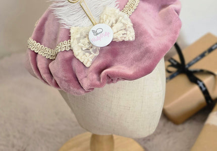 Luxe pietenmuts | Velvet pink | strik